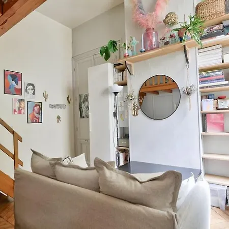 Elegant Studio A Proximite Du Canal Saint Martin Parigi