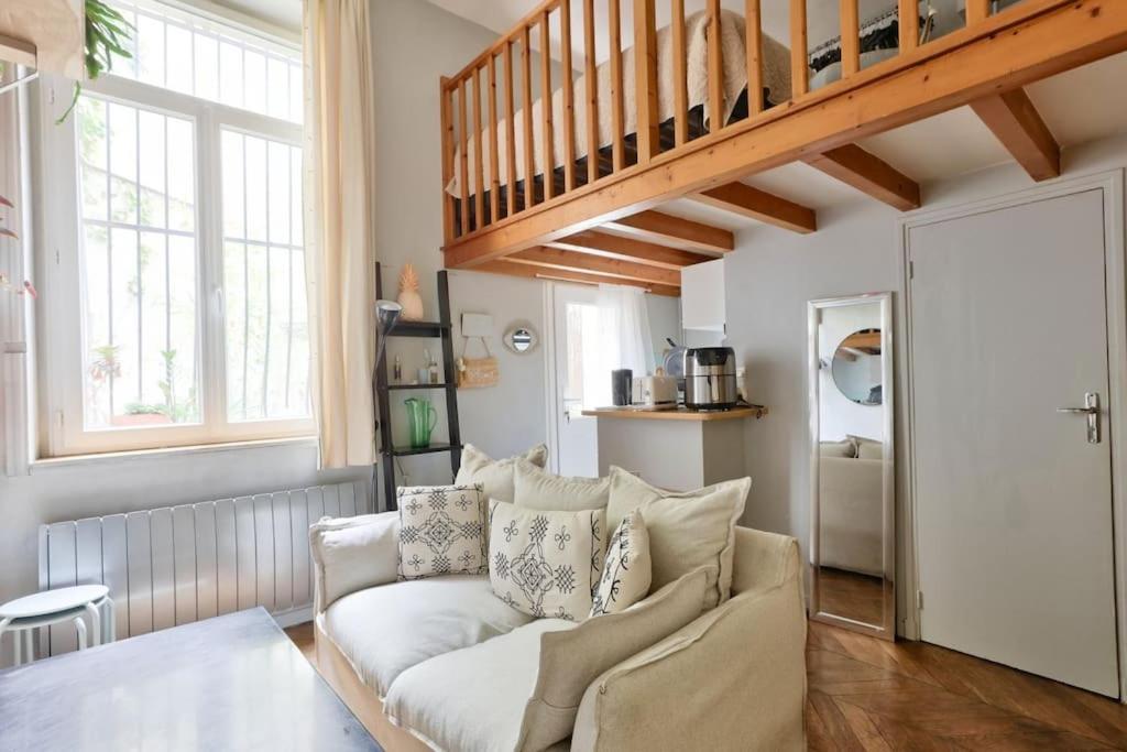 Elegant Studio A Proximite Du Canal Saint Martin Appartamento Parigi